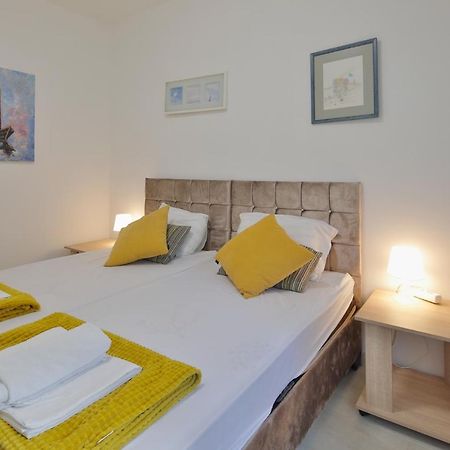 סורצ'ין Aviator Apartments & Rooms Nikola Tesla Airport Belgrade מראה חיצוני תמונה