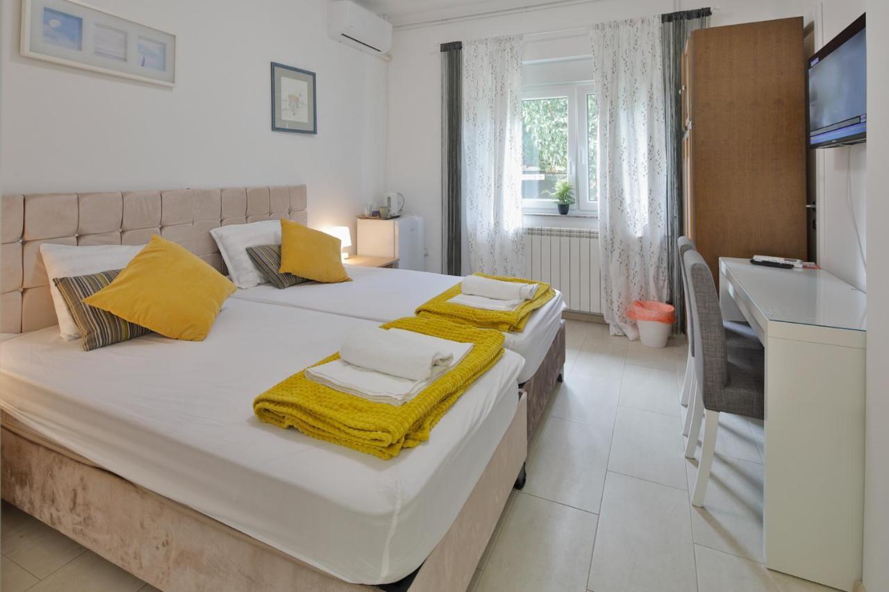 סורצ'ין Aviator Apartments & Rooms Nikola Tesla Airport Belgrade מראה חיצוני תמונה