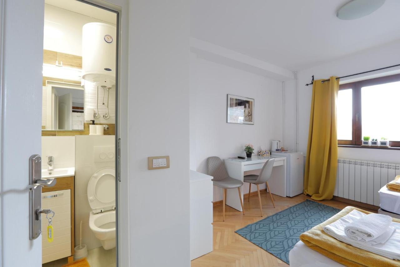 סורצ'ין Aviator Apartments & Rooms Nikola Tesla Airport Belgrade מראה חיצוני תמונה
